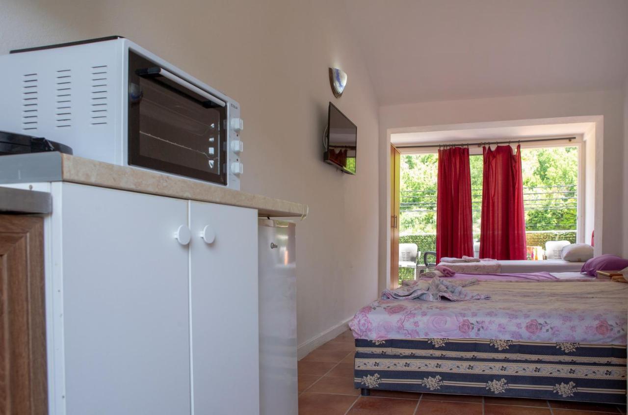 Family Apartments Vukcevic Čanj Екстериор снимка