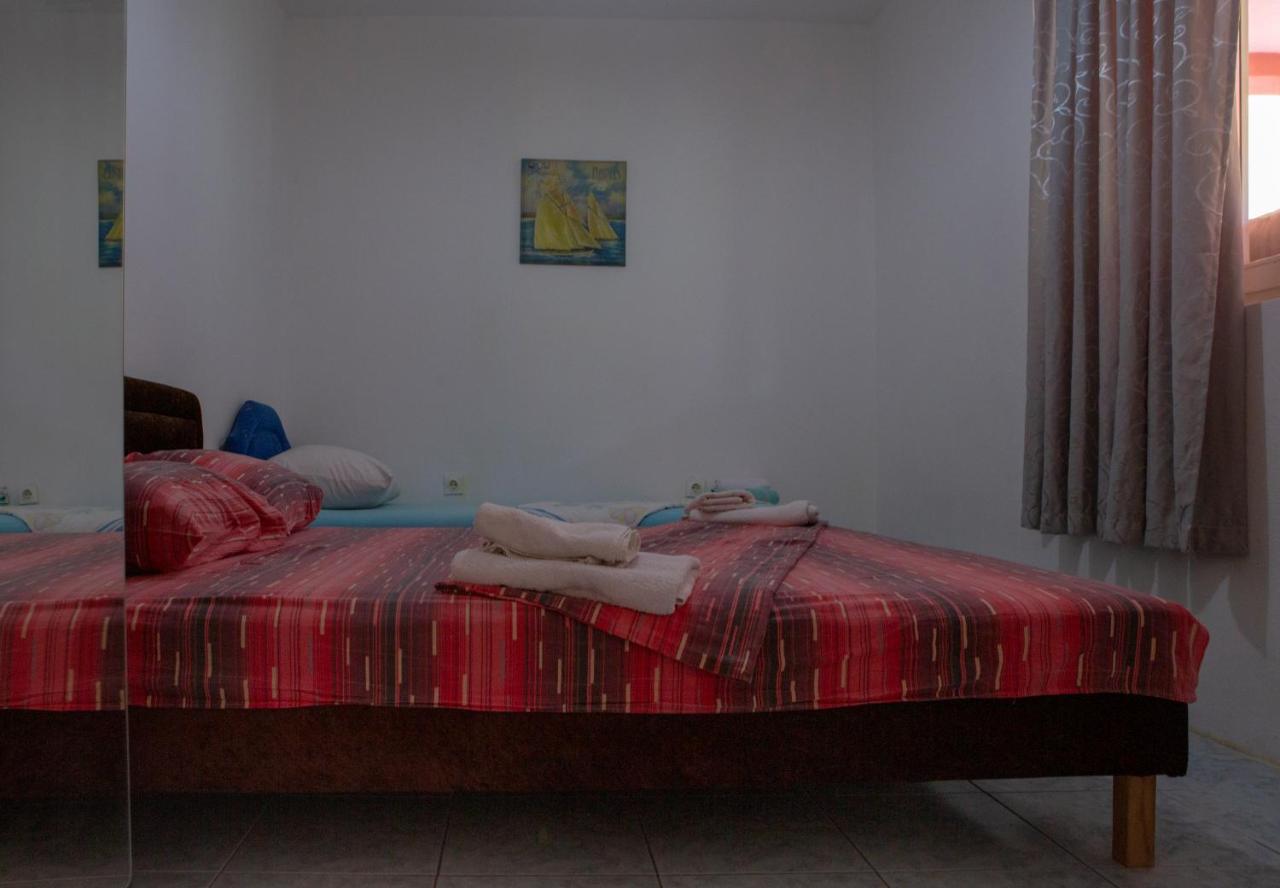 Family Apartments Vukcevic Čanj Екстериор снимка